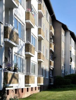 Einziehen und wohlfühlen: 3-Zimmer-Wohnung mit Loggia // EG li. - Wolfsburg