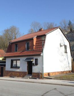 Kleines, gepflegtes Einfamilienhaus mit Nebengelass in Könitz zu verkaufen - Unterwellenborn