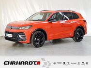 VW Tiguan, 1.5 eTSI R-Line IQ PARKL ° EL HECKKL BLACKSTYLE, Jahr 2022 - Suhl