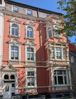 Helle 5-Zimmer-Wohnung für bis zu 4 Personen - Remscheid