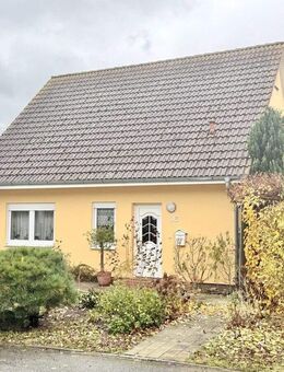 HORN IMMOBILIEN ++ Einfamilienhaus in Randlage mit tollem Weitblick in Kaluberhof, 14 km bis NB - Groß Teetzleben