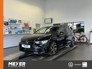 VW Golf, 1.5 VIII R-Line eTSI, Jahr 2023 - Tostedt