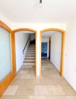 Neuer Preis! Großes Reihenhaus mit Einliegerwohnung in ruhiger Lage von Lö-Stetten - Lörrach