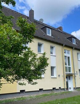 3-Zimmerwohnung in ruhiger Seitenstraße mit Balkon und Wannenbad - Dortmund