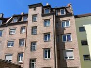 7-Familienhaus mit Gewerbeeinheit und Ausbaureserve in bevorzugter Lage in Nürnberg - Nürnberg