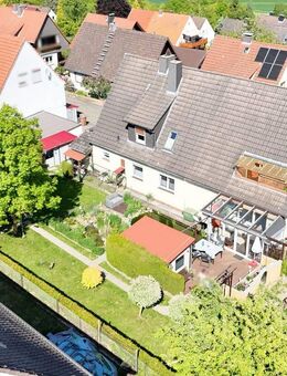Top gepflegt, Ein- bis 2 Fam., Wintergarten, Doppelgarage & großer Stellplatz, Rendite möglich - Zierenberg