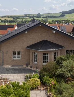 Großes Einfamilienhaus mit Nutzgarten und Garage in Kempenich! - Kempenich