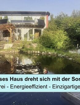 Provisionsfrei - Plus-Energie-Drehhaus mit einzigartiger Architektur und Schwimmteich - Rödental