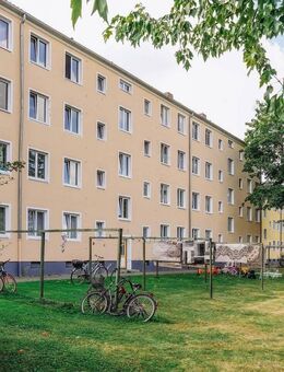 Citywohnung mit Balkon sucht Nachmieter mit WBS // 1.OG links - WBS für 60 m² erforderlich! - Wolfsburg