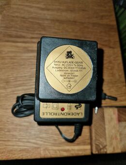Ladegerät 8 Volt/65 mA/ 4-fach Multi-Conect - Glashütten (Hessen)