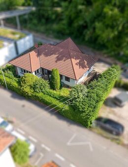 Haus im Bungalow-Stil mit Atelier in zentrumsnaher Lage - Esslingen (Neckar)
