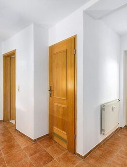 Gepflegtes Einfamilienhaus mit Einliegerwohnung und Ausbaupotenzial im Zentrum von Riedenburg - Riedenburg