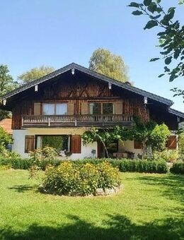 Vor den Toren Münchens im goldenen Tal: Charmantes, gepflegtes Einfamilienhaus mit großem Grund - Weyarn