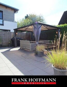 Attraktives und modernes Zweifamilienhaus mit Wärmepumpe und neuen Fenstern - Barmstedt