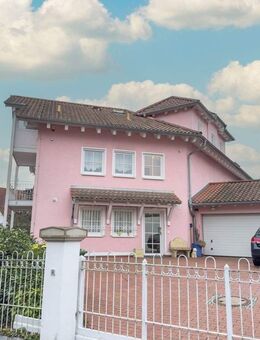 Traumhafte 2-Zimmer-Wohnung mit Vesteblick und Garage in Coburg - Coburg