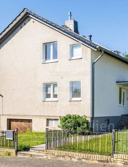 Zentrale Lage, gepflegtes Haus und wunderschönes Grundstück. Ihr neues Eigenheim in Rösrath! - Rösrath