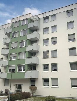 Schöne und helle Etagenwohnung in Germering - Germering