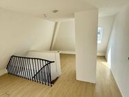 Helle Zwei Zimmer Maisonettewohnung mit Balkon - Dortmund