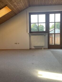 NEU! Liebenswerte Dachgeschosswohnung mit Balkon! - Marktoberdorf