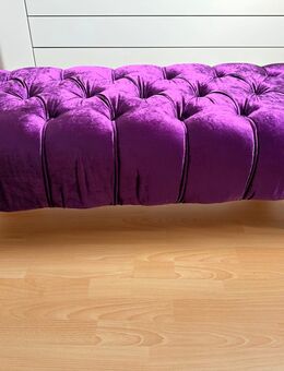 Sitzbank Hocker lila Violett samt mit Weißen Beinen - Murr