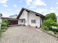 charmantes Einfamilienhaus mit großem Garten und Ausbaupotenzial im Dachgeschoss in Ubstadt-Weiher - Ubstadt-Weiher
