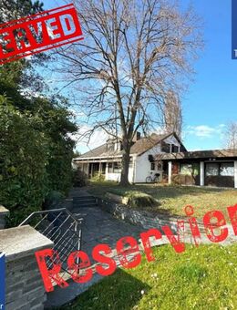 Wieder zu haben ! Oase 5 KM vor Freiburg - ehemaliges Unternehmeranwesen mit Poolhaus + Pferdestall - Umkirch