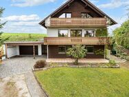 PROVISIONSFREI für den Käufer: Großes Einfamilienhaus mit viel Potential nahe Friedberg - Friedberg
