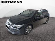 VW Golf, 1.5 TSI Life, Jahr 2023 - Pößneck