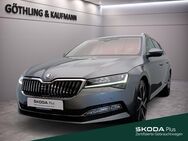 Skoda Superb, 2.0 TDI Combi Style, Jahr 2023 - Hofheim (Taunus)