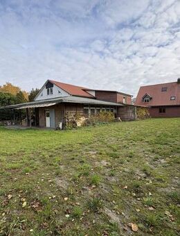 Mehrfamilienhaus mit Gewerbehalle - Hude (Oldb)