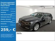 VW Passat Variant, 2.0 TDI Elegance, Jahr 2023 - Essen