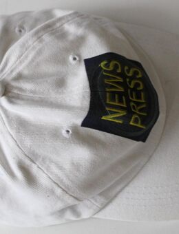 NEUE LIMITIERTE UNISEX CAP# Kappe #weiß # + weltweit 1 x - Müllheim