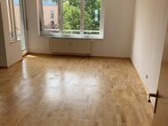 Wohnung mit Balkon zum Einziehen und Wohlfühlen! - Stuttgart