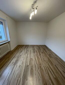 Renovierte 3-Zimmer-Wohnung (ca. 69 m²) im EG in Meßstetten - ideal für Singles/Paare - Meßstetten