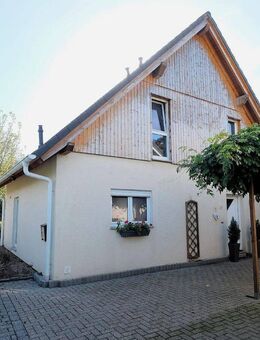 Freistehendes Einfamilienhaus mit Garten und Garage in kinderfreundlicher Lage - Kranenburg (Nordrhein-Westfalen)