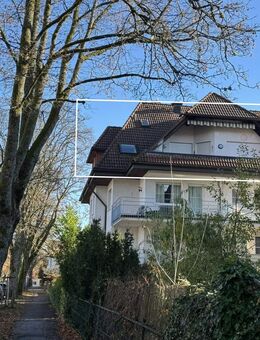 Zentrumsnah & komfortabel: Gepflegte Dachgeschosswohnung mit Aufzug - Freudenstadt