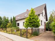 Ein-/Zweifamilienhaus zentrumsnah in Müncheberg - Mit Keller, Garage, Rollladen, großem Garten - Müncheberg