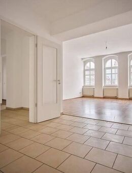 Provisionsfreie 4-Raumwohnung im sanierten Altbau im Stadtkern von Oschatz zu vermieten !!! - Oschatz