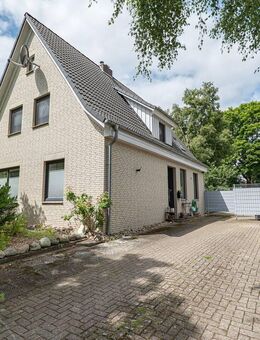 Reserviert - Stilvoll. Modern. Besonders. Traumhaus mit großem Grundstück in Bremervörde! - Bremervörde