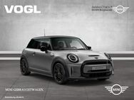 MINI Cooper S, E, Jahr 2021 - Burghausen