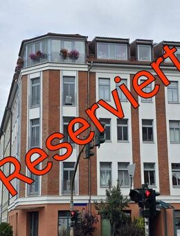 Zentrumsnahe große 4-Raumwohnung mit Aufzug und Balkon - Erfurt