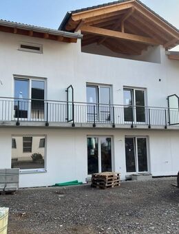 RESERVIERT: Reiheneckhaus mit viel Platz für die ganze Familie in idyllischer Lage - Schechen