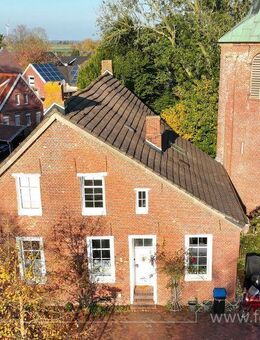 Gut vermietetes Dreifamilienhaus an der Bingumer Kirche - Leer (Ostfriesland)