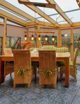 Einfamilienhaus mit PV-Anlage, Wintergarten und großem Grundstück - Lintig