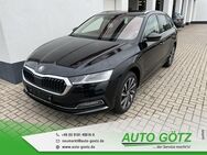 Skoda Octavia, Combi Style Vorb VZE Digi elektr Heckkl BlindSpot vo hi LichtAssist SpurAssist Connect Sunset 4xEFH Ladeboden beheiz Frontscheibe Armlehne elektr Sitz Metallic, Jahr 2024 - Beilngries