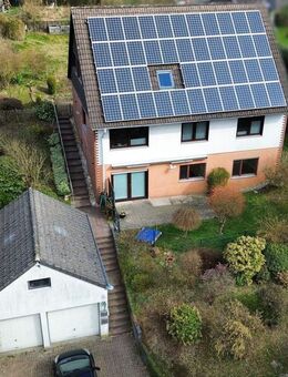 Platz für die ganze Familie: Gepflegtes Einfamilienhaus mit ELW in ruhiger Lage im Zentrum von Much! - Much