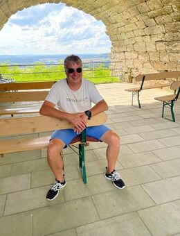 Er sucht ihn für Freundschaft oder Beziehung - Coburg