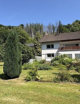 Freistehendes Einfamilienhaus im Bungalowstil mit traumhaftem Garten - Plettenberg