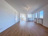 Exklusives Penthouse mit großzügiger Dachterrasse - Erstbezug nach Sanierung - Neusäß