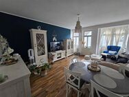 Altbauwohnung mit Balkon und 3 Zimmern! - Waren (Müritz)